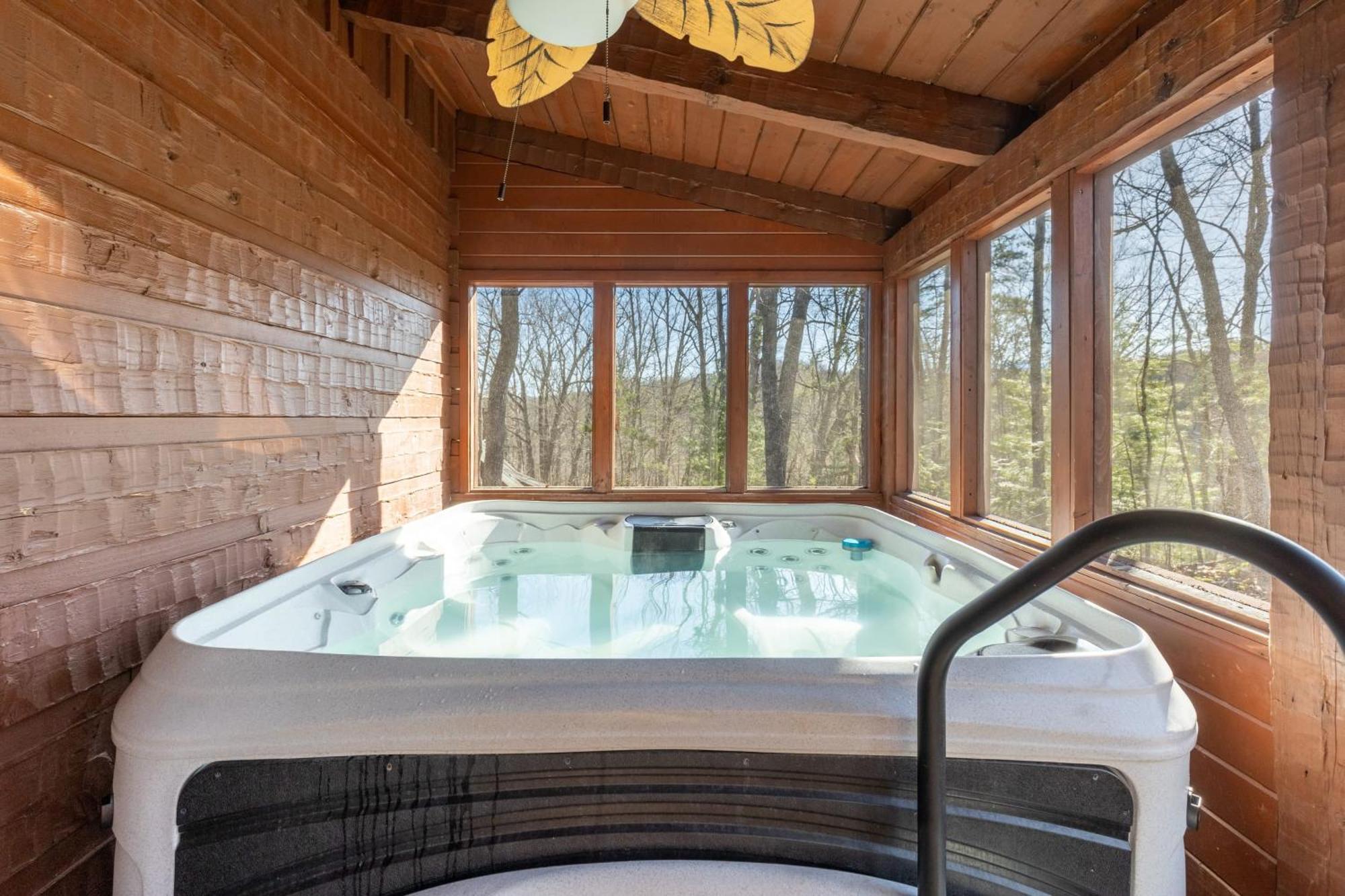 Dudley II By Avantstay Comfortable Cabin W Hot Tub Views Pigeon Forge Exteriér fotografie