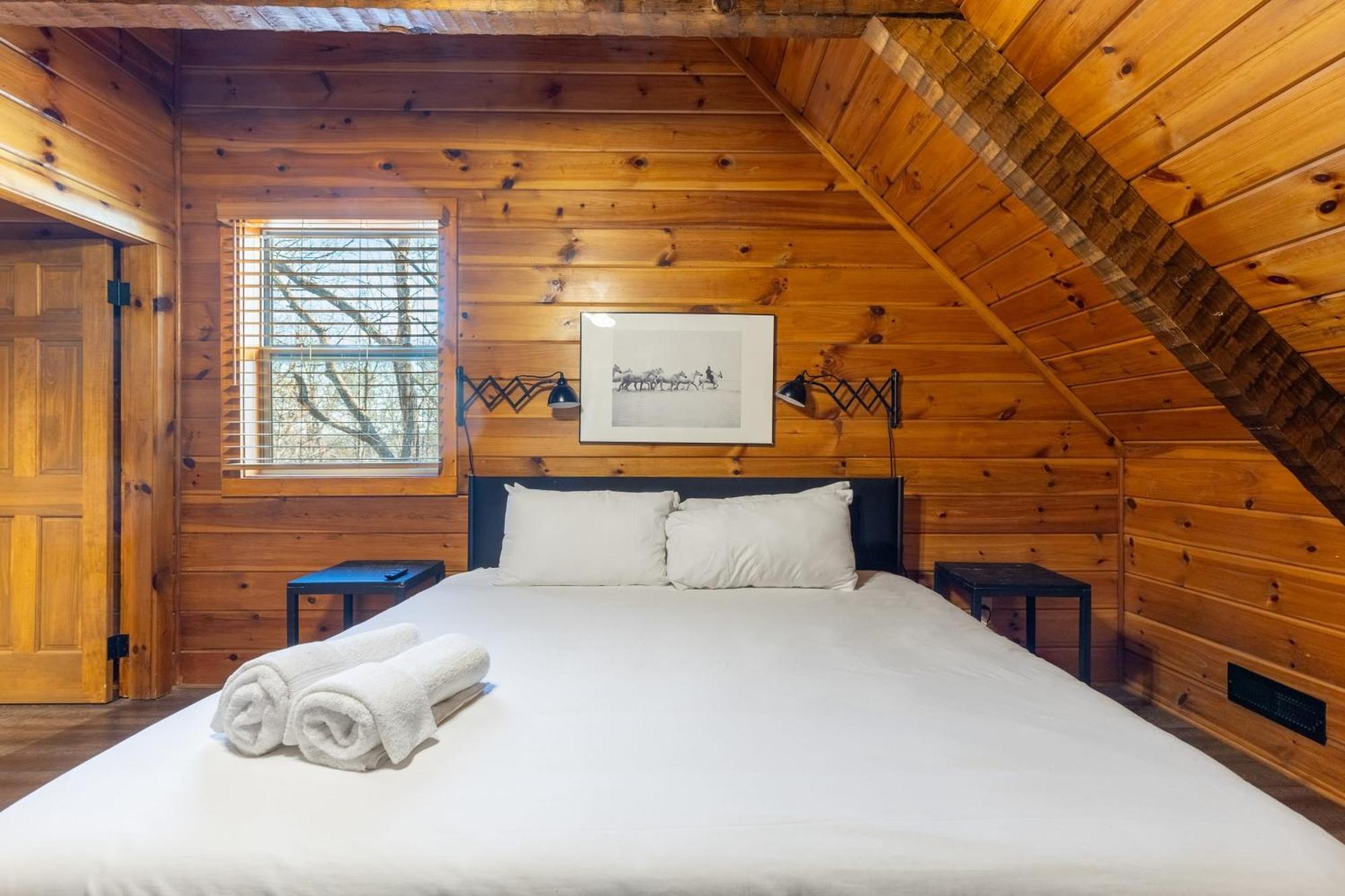 Dudley II By Avantstay Comfortable Cabin W Hot Tub Views Pigeon Forge Exteriér fotografie