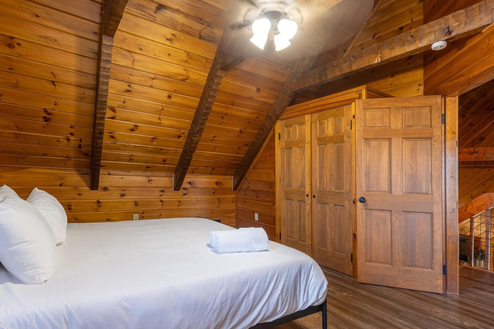 Dudley II By Avantstay Comfortable Cabin W Hot Tub Views Pigeon Forge Exteriér fotografie